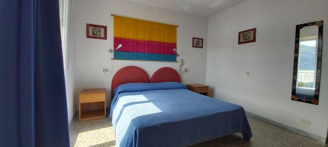 Hotel Casa Popi マルチェージネ エクステリア 写真