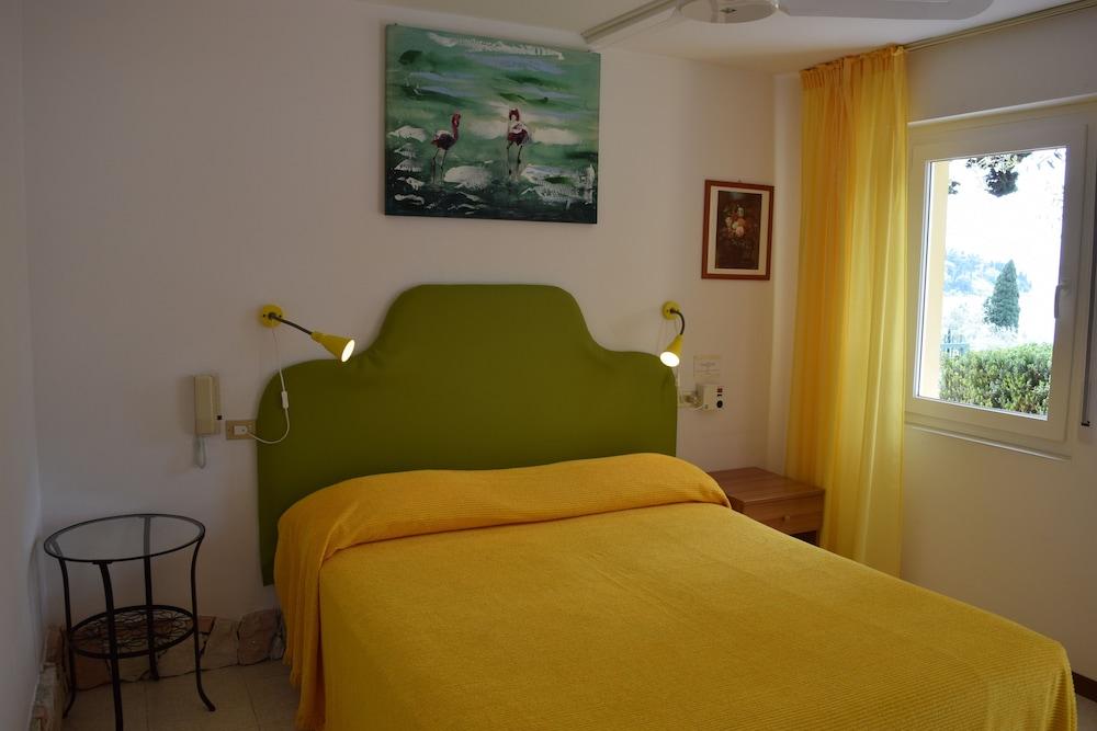 Hotel Casa Popi マルチェージネ エクステリア 写真