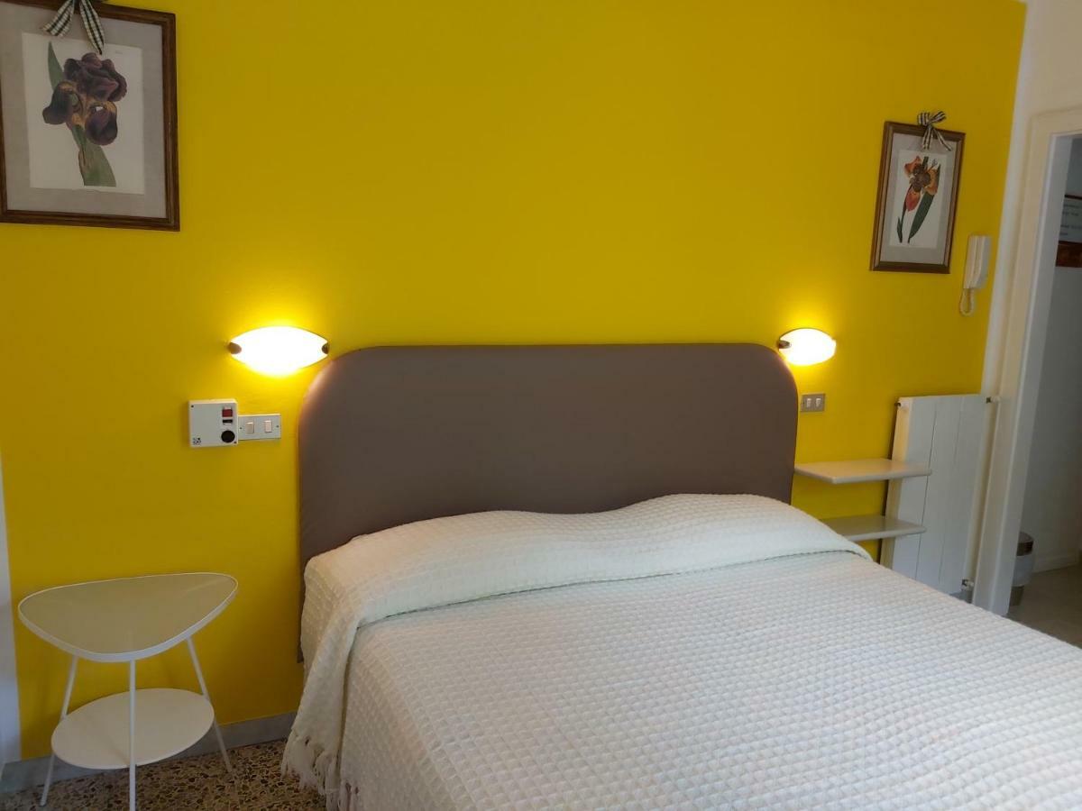 Hotel Casa Popi マルチェージネ エクステリア 写真